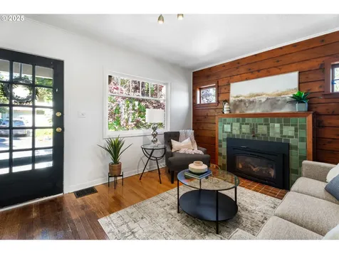 6908 SW 55th Avenue Portland OR 97219