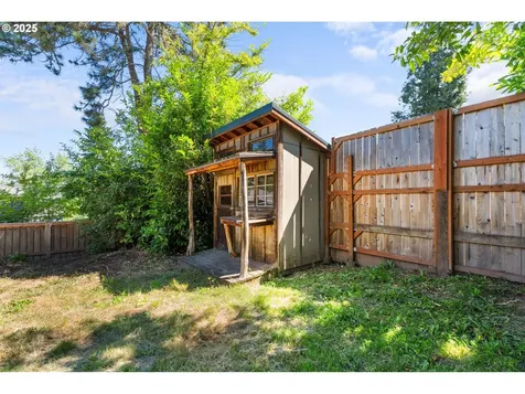 6908 SW 55th Avenue Portland OR 97219