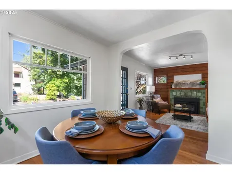6908 SW 55th Avenue Portland OR 97219