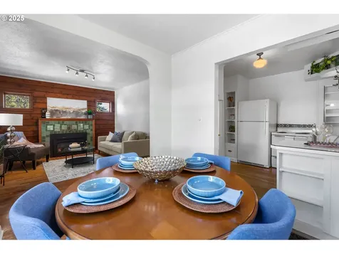 6908 SW 55th Avenue Portland OR 97219