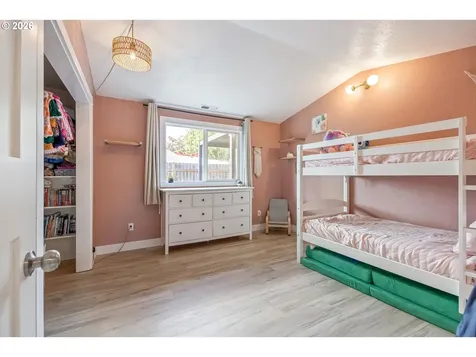 1146 SW James Court Dundee OR 97115