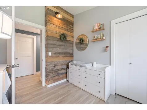 1146 SW James Court Dundee OR 97115