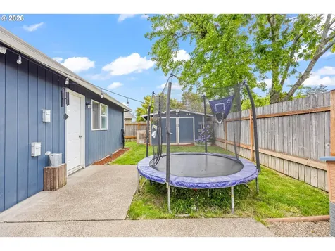 1146 SW James Court Dundee OR 97115