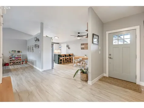 1146 SW James Court Dundee OR 97115