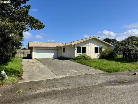 890 12th Street SW Bandon OR 97411
