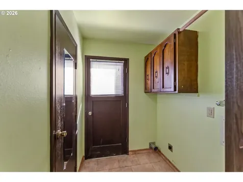 221 Oakview Drive Roseburg OR 97471