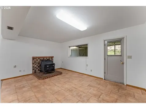 221 Oakview Drive Roseburg OR 97471