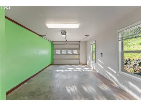 221 Oakview Drive Roseburg OR 97471