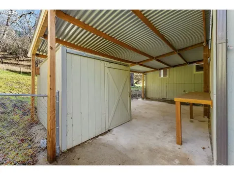 221 Oakview Drive Roseburg OR 97471