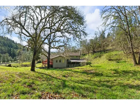 221 Oakview Drive Roseburg OR 97471