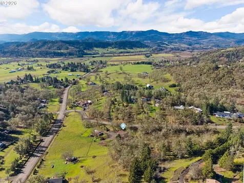 221 Oakview Drive Roseburg OR 97471