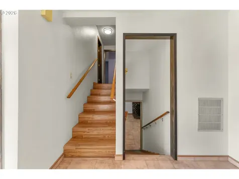 221 Oakview Drive Roseburg OR 97471