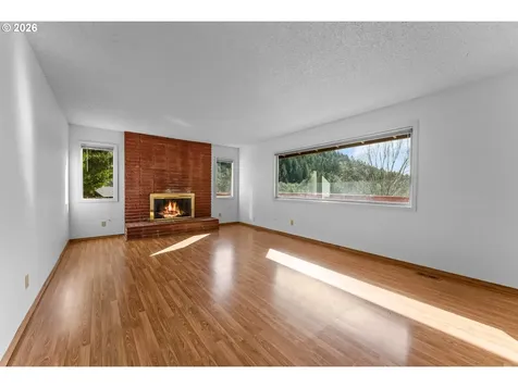 221 Oakview Drive Roseburg OR 97471