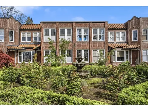 4353 NE Halsey Street Portland OR 97213