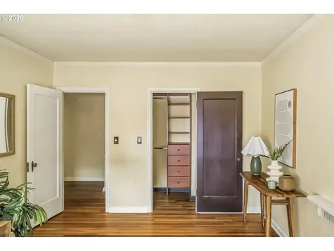 4353 NE Halsey Street Portland OR 97213