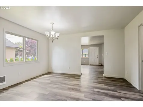 820 N 1st Avenue Kelso WA 98626