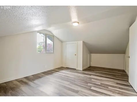 820 N 1st Avenue Kelso WA 98626