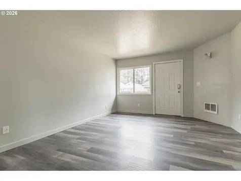 820 N 1st Avenue Kelso WA 98626