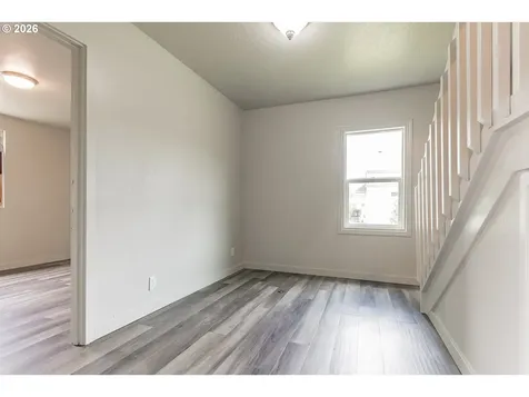 820 N 1st Avenue Kelso WA 98626