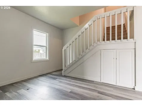 820 N 1st Avenue Kelso WA 98626