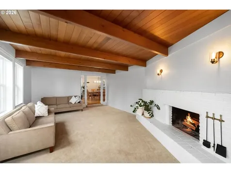 425 Weleber Street Oregon City OR 97045