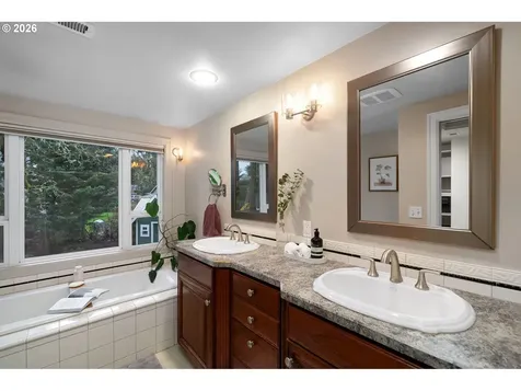 425 Weleber Street Oregon City OR 97045
