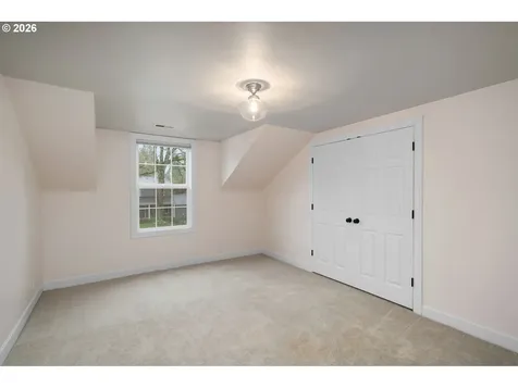 425 Weleber Street Oregon City OR 97045