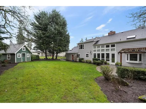 425 Weleber Street Oregon City OR 97045