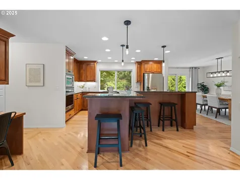 3777 Rivers Edge Drive Lake Oswego OR 97034