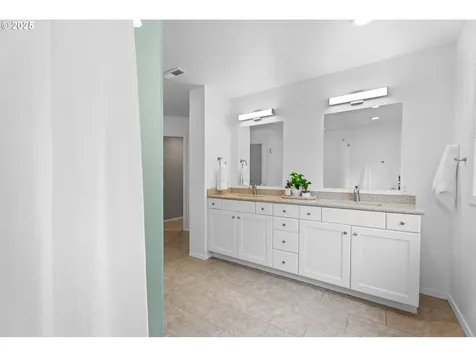 3777 Rivers Edge Drive Lake Oswego OR 97034