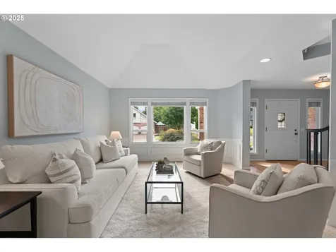 3777 Rivers Edge Drive Lake Oswego OR 97034
