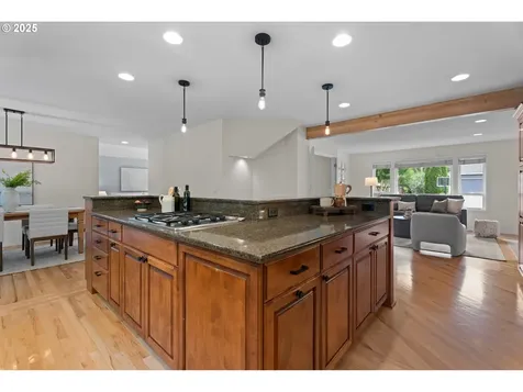 3777 Rivers Edge Drive Lake Oswego OR 97034