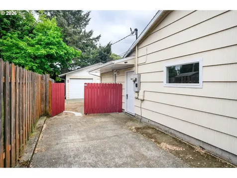 1108 SE 168th Avenue Portland OR 97233