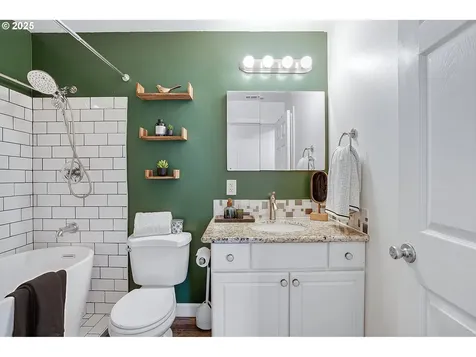 8433 SE 67th Avenue Portland OR 97206