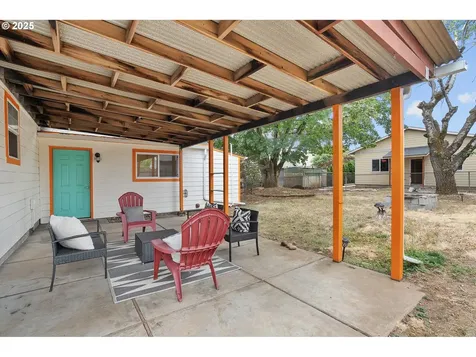 8433 SE 67th Avenue Portland OR 97206