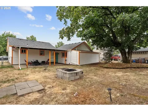8433 SE 67th Avenue Portland OR 97206