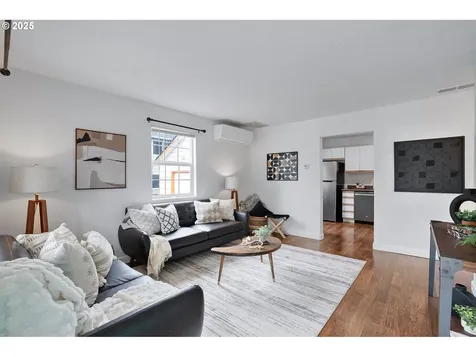 8433 SE 67th Avenue Portland OR 97206