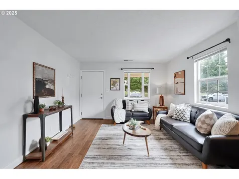8433 SE 67th Avenue Portland OR 97206