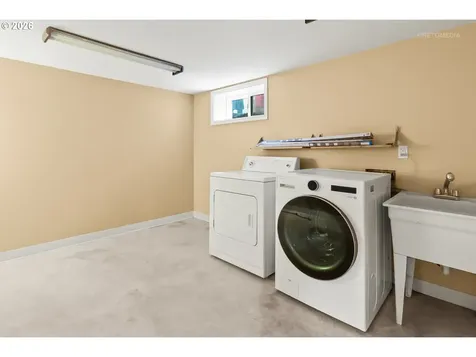 1915 NE 56th Avenue Portland OR 97213