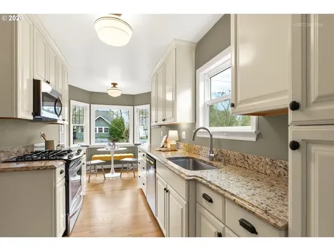 1915 NE 56th Avenue Portland OR 97213
