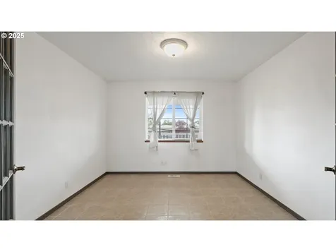 1385 NE Main Avenue Irrigon OR 97844