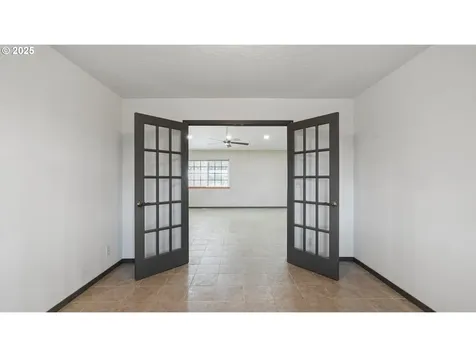 1385 NE Main Avenue Irrigon OR 97844
