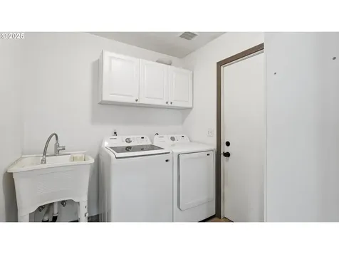 1385 NE Main Avenue Irrigon OR 97844