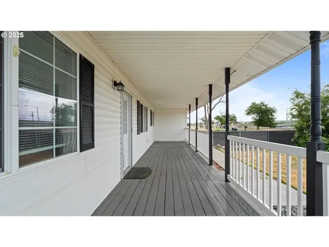 1385 NE Main Avenue Irrigon OR 97844