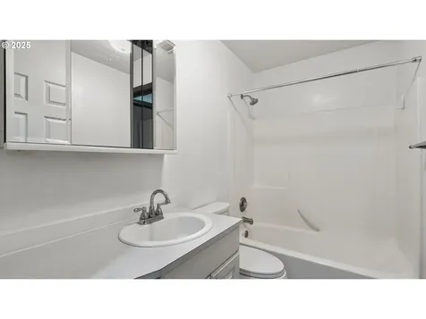 1385 NE Main Avenue Irrigon OR 97844