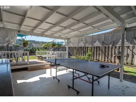 1762 E Fourth Avenue Sutherlin OR 97479