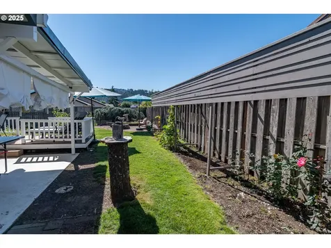 1762 E Fourth Avenue Sutherlin OR 97479