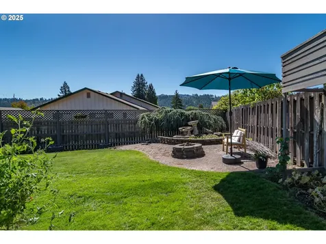 1762 E Fourth Avenue Sutherlin OR 97479