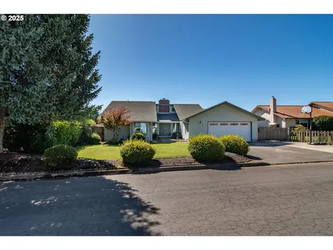 1762 E Fourth Avenue Sutherlin OR 97479