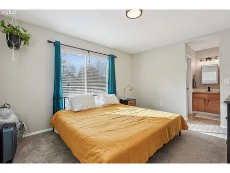 9330 N Woolsey Avenue Portland OR 97203